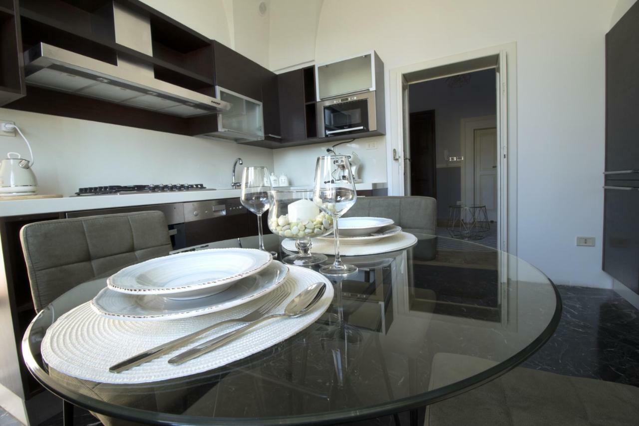 Palazzo Forleo Luxury Apartment - Treb Collection Lecce Kültér fotó