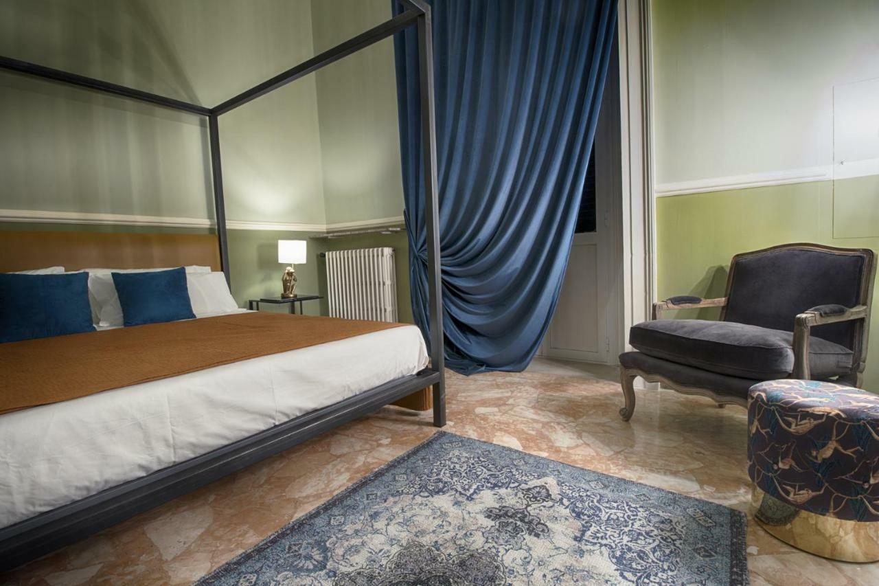 Palazzo Forleo Luxury Apartment - Treb Collection Lecce Kültér fotó